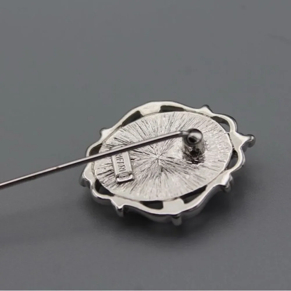 Trifari Vintage Cameo Hat Pin Brooch Stick Pin Silver Tone Blue White 3 Inch - Picture 9 of 10